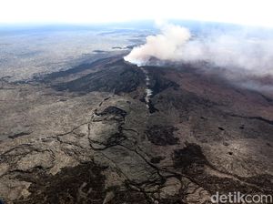 Gunung Kilauea di Hawaii Meletus