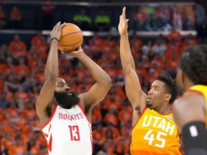 Rockets Rebut Gim Ketiga Lawan Jazz Rockets Rebut Gim Ketiga Lawan Jazz