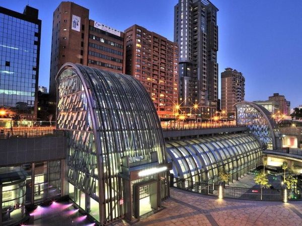 Cantiknya Stasiun MRT Ini Seperti di Luar Angkasa!