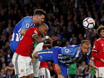 Foto: Setan Merah Pulang dari Brighton Membawa Malu