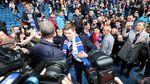 Dari Merah, Gerrard Jadi Biru