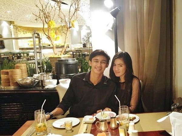 Yuk, Intip 10 Momen Romantis Caesar Hito dan Felicya Angelista Saat Makan Berdua!