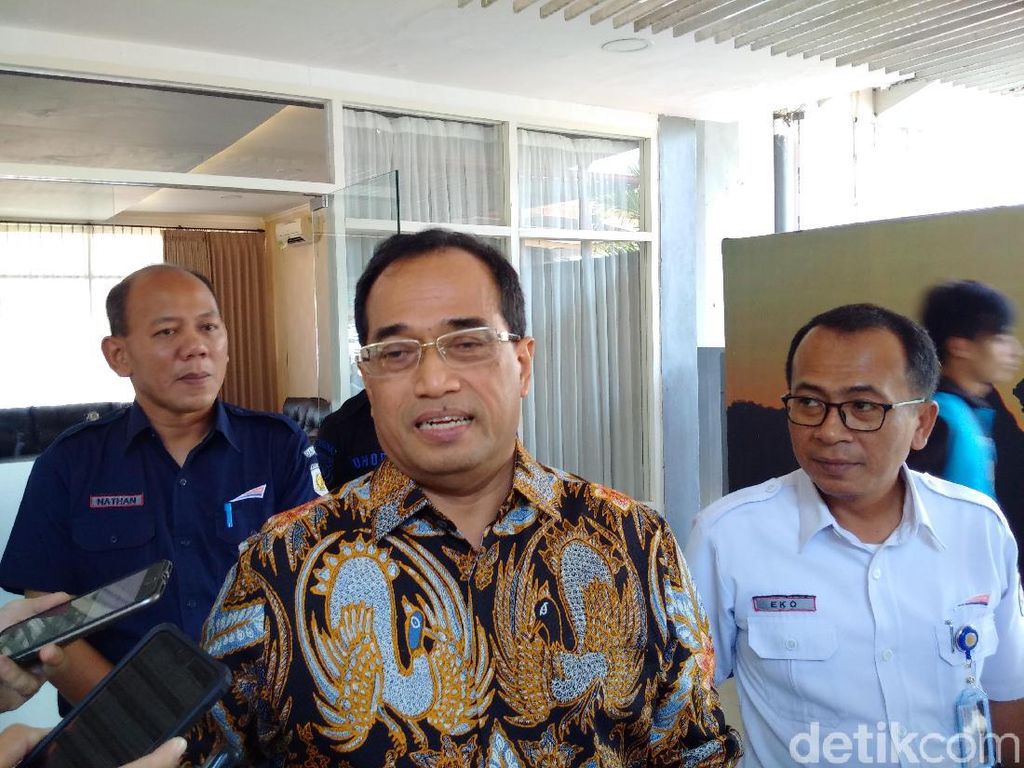 Cegah Aksi Teror, Menhub Tingkatkan Keamanan Saat Mudik Lebaran Cegah Aksi Teror, Menhub Tingkatkan Keamanan Saat Mudik Lebaran