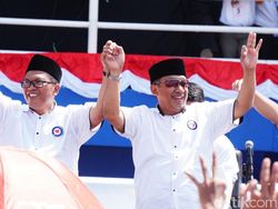 Oded-Yana Pimpin Bandung, Kota Termacet hingga Ricuh Rumah Deret Tamansari Oded-Yana Pimpin Bandung, Kota Termacet hingga Ricuh Rumah Deret Tamansari