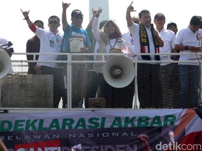 Potret Riuh Deklarasi Akbar Relawan #2019GantiPresiden