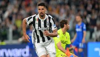 Sami Khedira membawa Juve berbalik unggul pada menit ke-63. (Foto: Massimo Pinca/Reuters)
