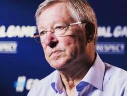 Lewat akun instagram, UEFA mengharapkan kesembuhan Sir Alex Ferguson yang menjadi duta UEFA.  (instagram)