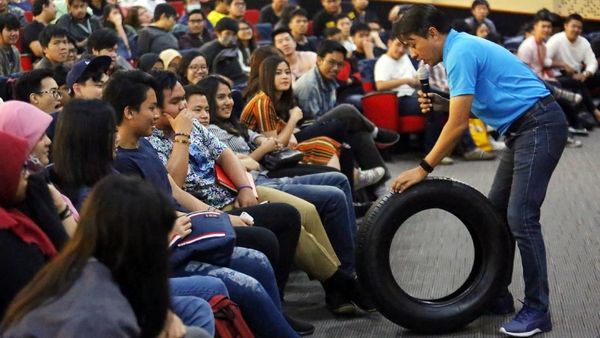 Kampanye Aman Berkendara di Lingkungan Kampus
