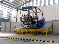 Sebelum Narik Penumpang, Bus Diuji Guling, Seperti Apa Ujinya?