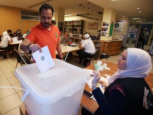 Foto: Absen 1 Dekade, Pemilu Lebanon Kembali Digelar