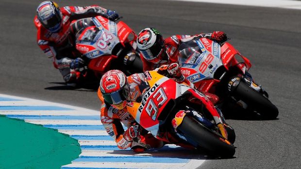 Marc Marquez diuntungkan oleh kecelakaan Andrea Dovizioso, Jorge Lorenzo, dan Dani Pedrosa.