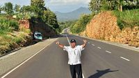 Mudik Sambil Berburu Foto di Pansela Yogyakarta