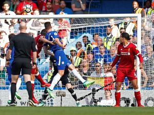 Gol Giroud Bawa Chelsea Memimpin atas Liverpool