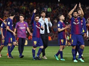 Zidane Sebut Barca Akan Invincible