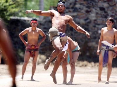 Uniknya Lomba Sepak Takraw Ala Meksiko