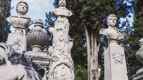 Foto: Makam Tertua Athena yang Mirip Galeri Seni