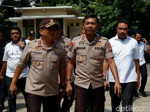 Kapolda Metro Cek Pengamanan Sidang Putusan Gugatan HTI Kapolda Metro Cek Pengamanan Sidang Putusan Gugatan HTI