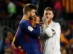 Pique dan Ramos Berciuman Mesra Jelang El Clasico