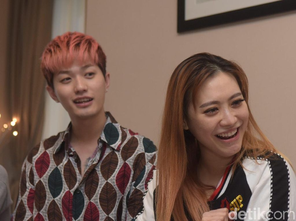 Cerita Lee dan Moa Tentang Kelahiran Anak Pertama Cerita Lee dan Moa Tentang Kelahiran Anak Pertama