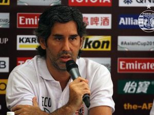 Persija Santai Akan Tanding di Lapangan Rumput Sintetis Persija Santai Akan Tanding di Lapangan Rumput Sintetis