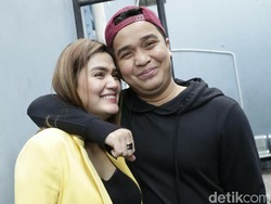 Billy Syahputra & Hilda Kompak Tangkis Isu Sudah Nikah Siri di Bali