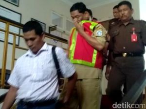 Kades di Lamongan Ditahan Kejari Diduga Pungli Calon Sekdes Kades di Lamongan Ditahan Kejari Diduga Pungli Calon Sekdes