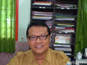Pelajar di Kediri yang Nunggak Biaya Sekolah Akhirnya Bisa Ikut Ujian Pelajar di Kediri yang Nunggak Biaya Sekolah Akhirnya Bisa Ikut Ujian