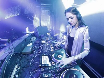 Foto: Begini Cara DJ Yasmin Jaga Badan Agar Tetap Fit dan Seksi