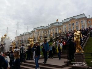 Istana, Pantai, Hingga Danau Ada di Kota Ini