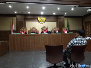 Cerita Soal Novanto Tiba-tiba Sadar dan Pegang Tangan Penyidik KPK Cerita Soal Novanto Tiba-tiba Sadar dan Pegang Tangan Penyidik KPK