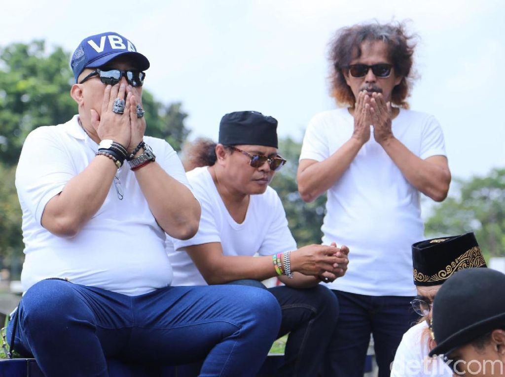 Peranan Kaum Milenial dalam Regenerasi Warkop DKI Peranan Kaum Milenial dalam Regenerasi Warkop DKI