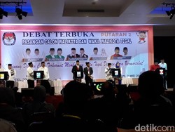 Melihat Paslon Adu Program di Acara Debat Pilwalkot Tegal