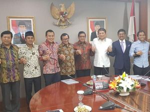 Dikritik Fadli Zon, Seskab: Pertemuan Sekjen Parpol di Jam Istirahat Dikritik Fadli Zon, Seskab: Pertemuan Sekjen Parpol di Jam Istirahat