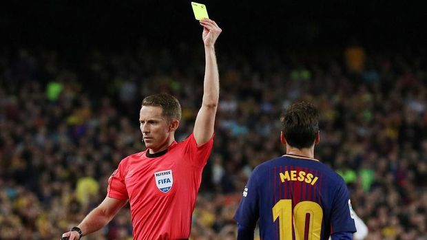 Lionel Messi sudah jadi bintang Barcelona sejak usia belasan.