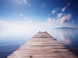 Pagi Hari di Dermaga