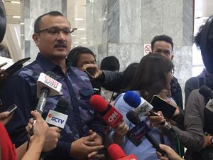 Kader Jatim Mayoritas Pro Jokowi, PD Tak Beri Sanksi ke Soekarwo Kader Jatim Mayoritas Pro Jokowi, PD Tak Beri Sanksi ke Soekarwo