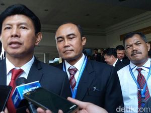 Polisi Panggil Ahli Dalami Pidana Pembakaran Bendera Kalimat Tauhid Polisi Panggil Ahli Dalami Pidana Pembakaran Bendera Kalimat Tauhid