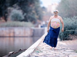 Ayah Jadi Model di Foto Kehamilan Demi Menebus Kesalahan