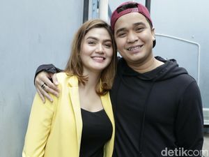 Billy Syahputra dan Hilda yang Makin Mesra
