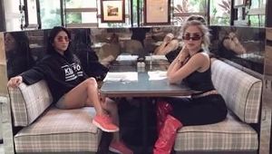 Seksinya Jessica Iskandar saat Nonton Konser Bruno Mars