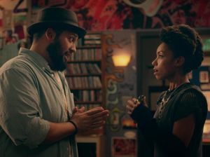 Dear White People: Investigasi Menyenangkan soal Rasisme