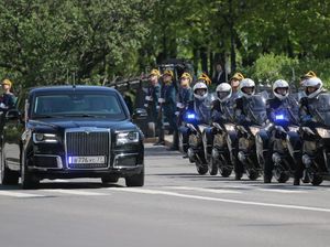 Putin Ikuti Langkah Gorbachev dan Yeltsin Pakai Mobil Dinas Rusia