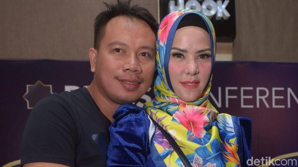 Intip Kemesraan Vicky Prasetyo dan Angel Lelga