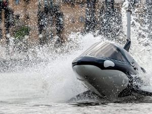 Foto: Kapal Berbentuk Paus