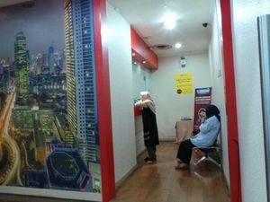 Dolar Tembus Rp 14.000, Money Changer Masih Sepi