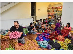 Tulis Buku hingga Pameran Tunggal, Rencana Seniman Mulyana Berikutnya