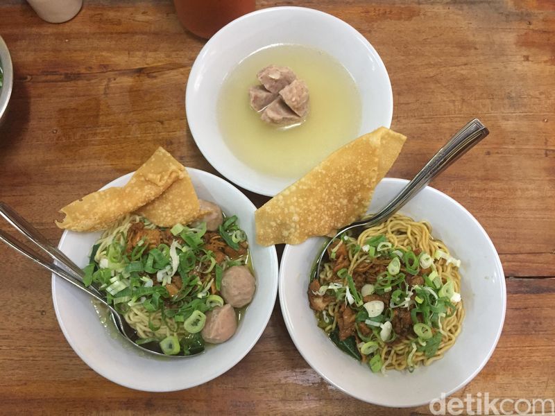 mie ayam yunus