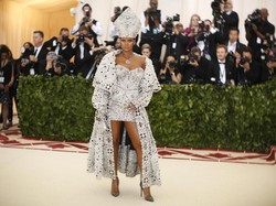 Chris Brown dan Agnez Mo Makin Mesra, Begini Reaksi Rihanna