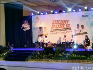 Debat Pilbup Ciamis, 2 Paslon Pamerkan Visi-Misi