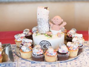 Wah, Wanita Ini Melahirkan di Resto Fast Food Tempat Ia Bertemu Suaminya!